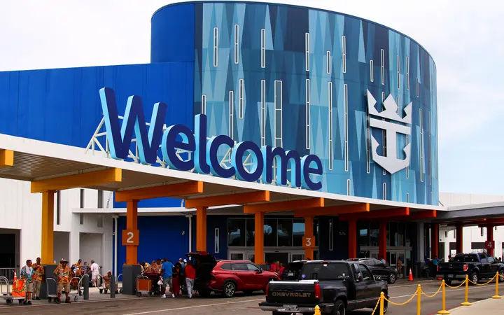 Royal Caribbean's Cruise Terminal 10 at Pier 10 in Galveston on an embarkation day