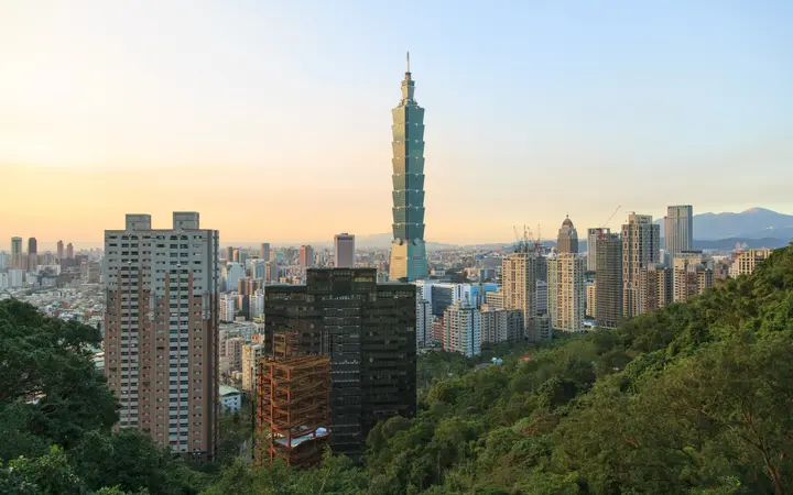 Taipei 101 above the city skyline