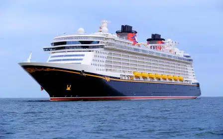 Disney Dream cruise ship sailing to homeport