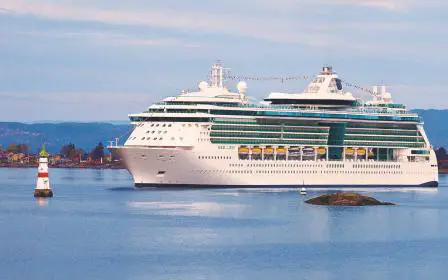 Royal Caribbean Jewel of the Seas cruise ship sailing from home port