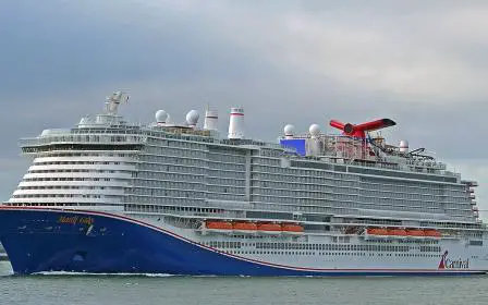 cruise ship carnival splendour