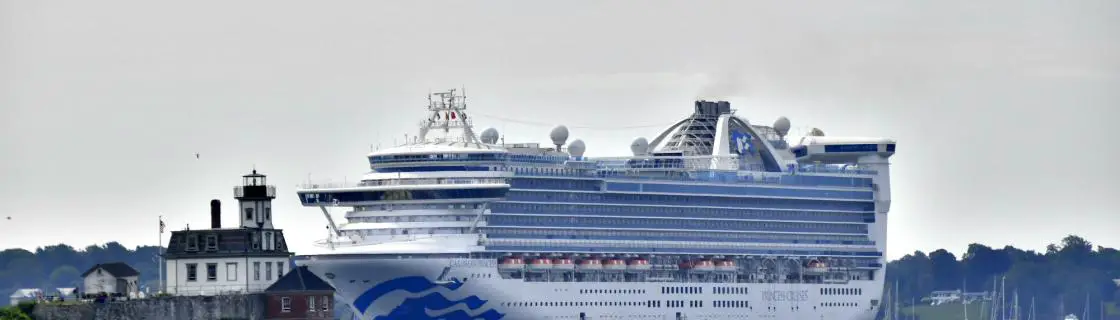 cruise ship schedule newport ri 2023