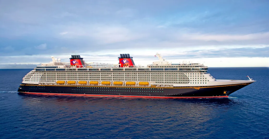 Disney Fantasy cruise ship sailing to homeport