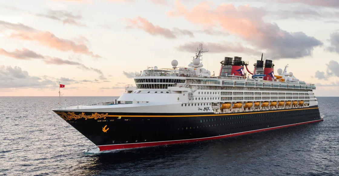 Disney Magic cruise ship sailing to homeport