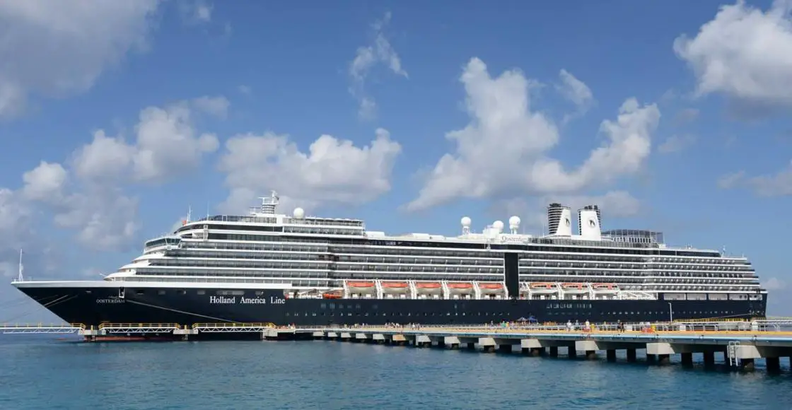 Holland America Line cruise ship ms Oosterdam sailing to homeport