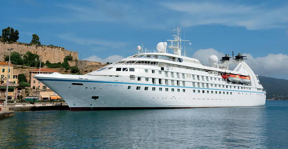 Star Breeze cruise ship in Portoferraio